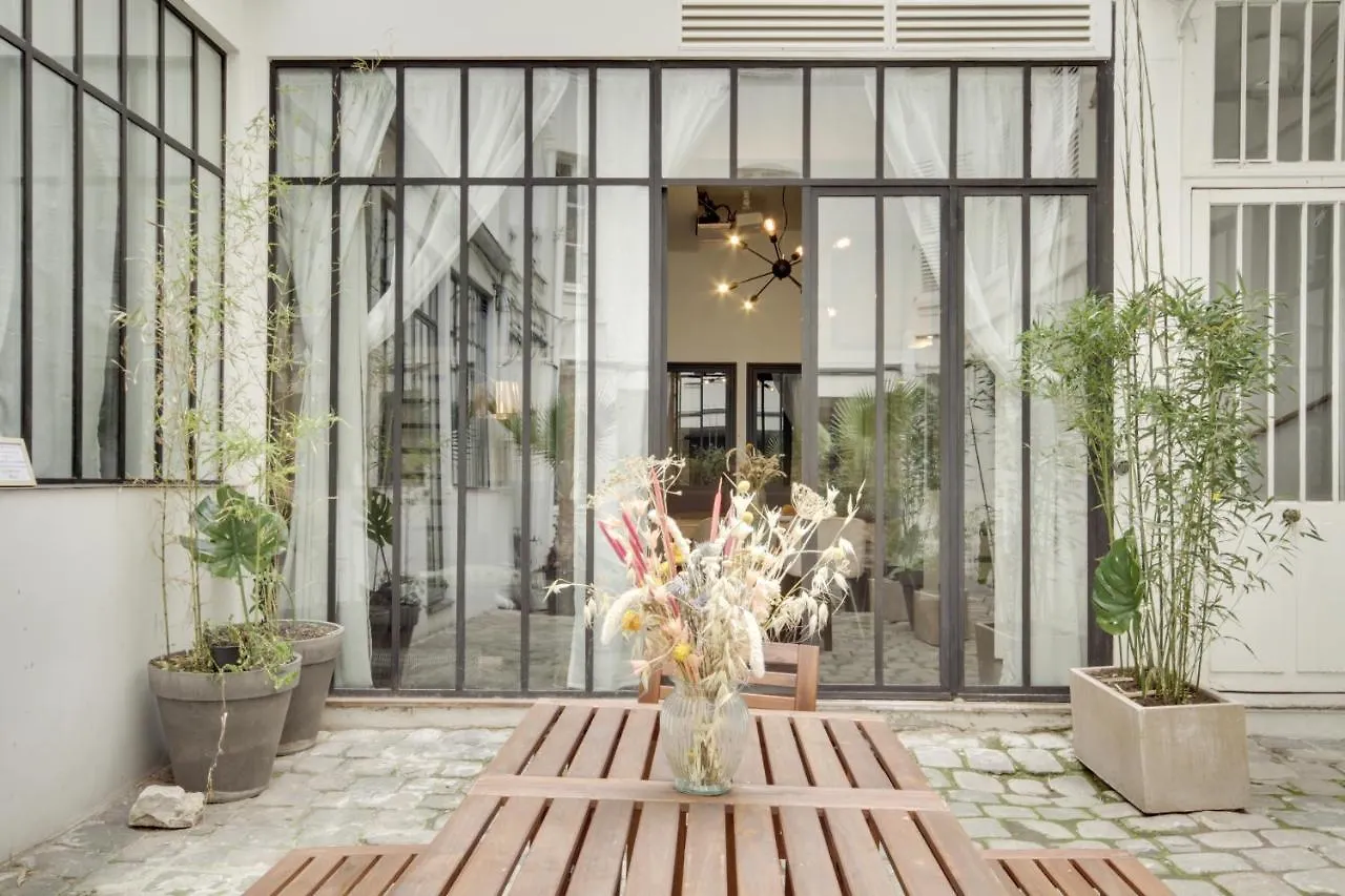 Ferienwohnung Chez Colette Paris Canal St Martin Apartment